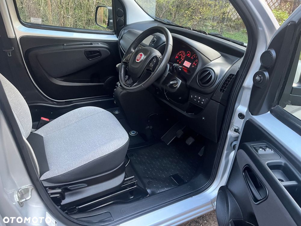 Fiat Qubo - 12