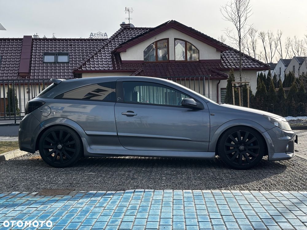 Opel Astra 2.0 T OPC - 5