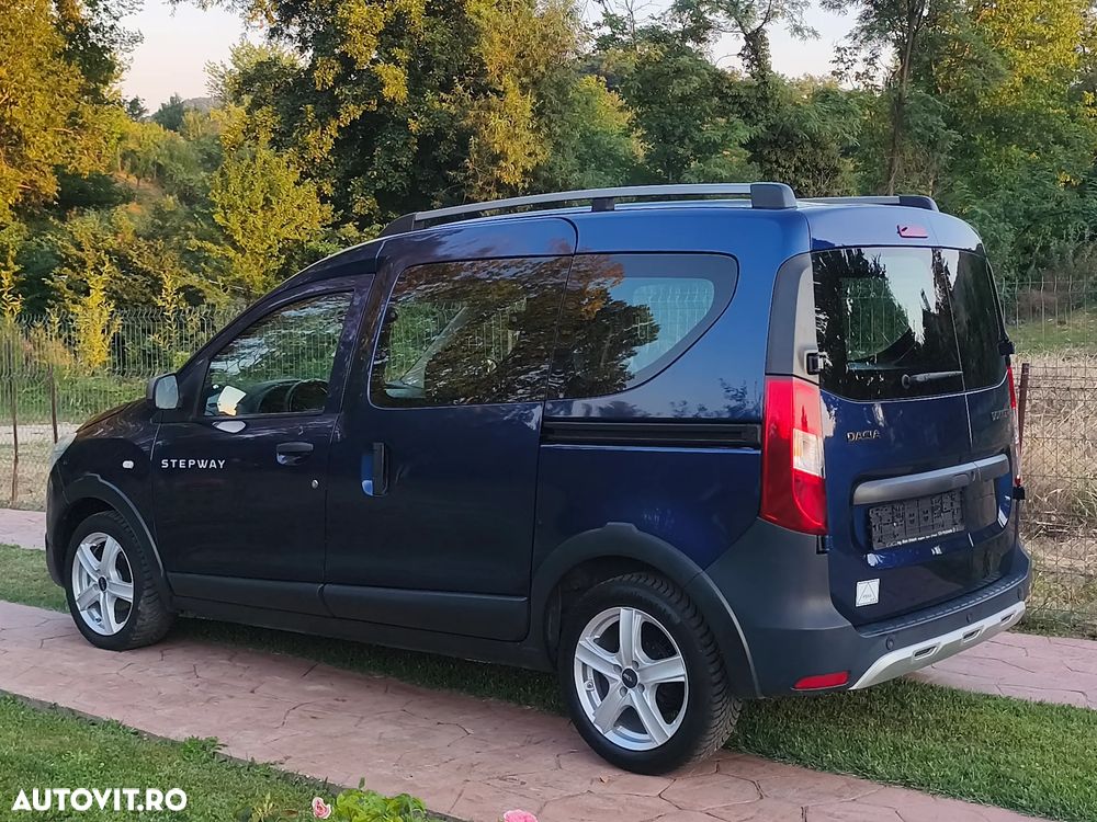 Dacia Dokker 1.6 SCe Stepway - 32