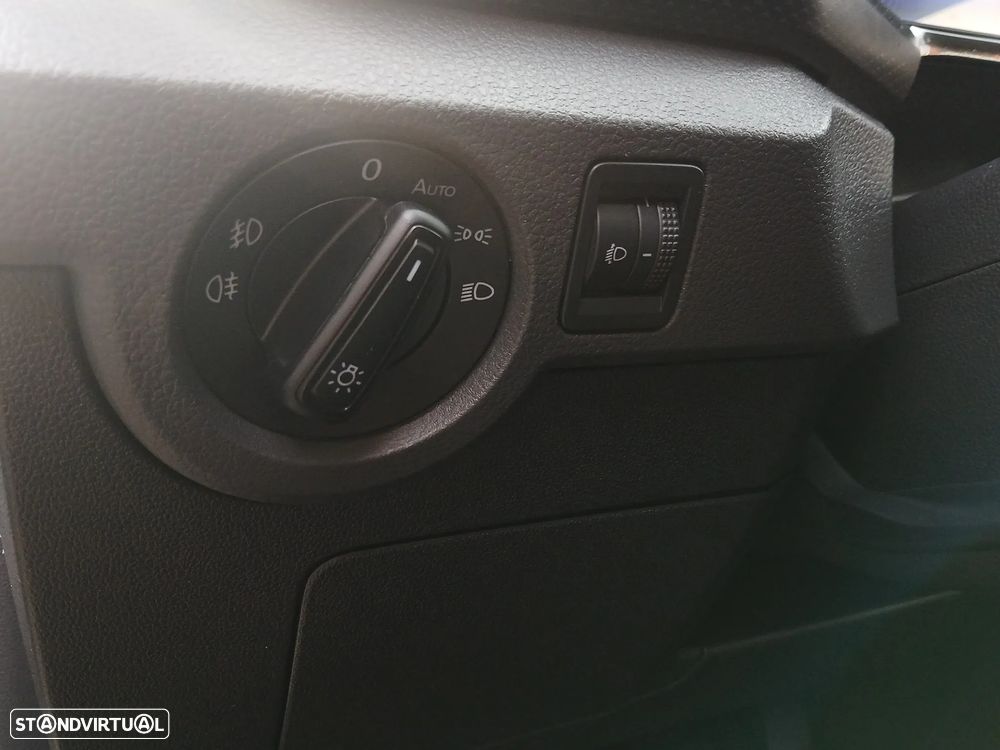 VW T-Cross 1.0 TSI Life - 24
