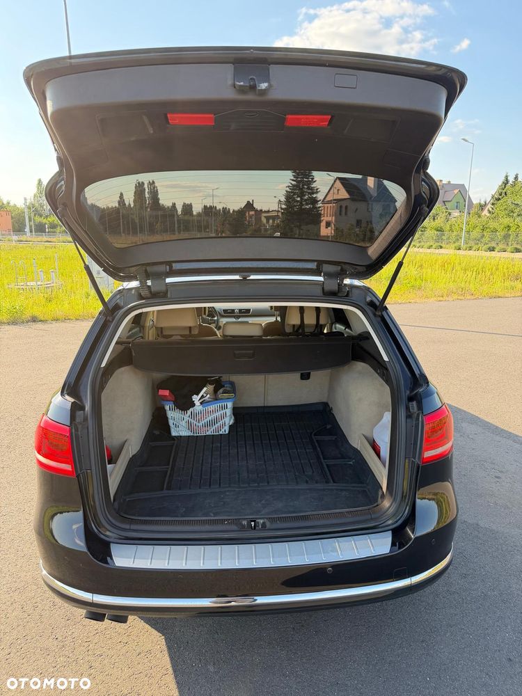 Volkswagen Passat 2.0 TDI Highline DSG - 9