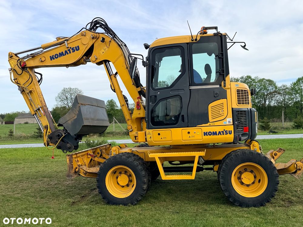 Komatsu 4x4x4 ramię łamane Koparka kołowa KOMATSU  PW98MR-8 10ton 4x4x4 ośki skrętne Ramię 3x łamane BEZ DPF i ADBLUE 4 cyl dodatkowe wyjścia hydr Pług Podpory 2012 szybka zwinna Prosto z importu 1 właściciel Cat TEREX Liebherr Wacker Pw 98 Mr 8 11 - 31