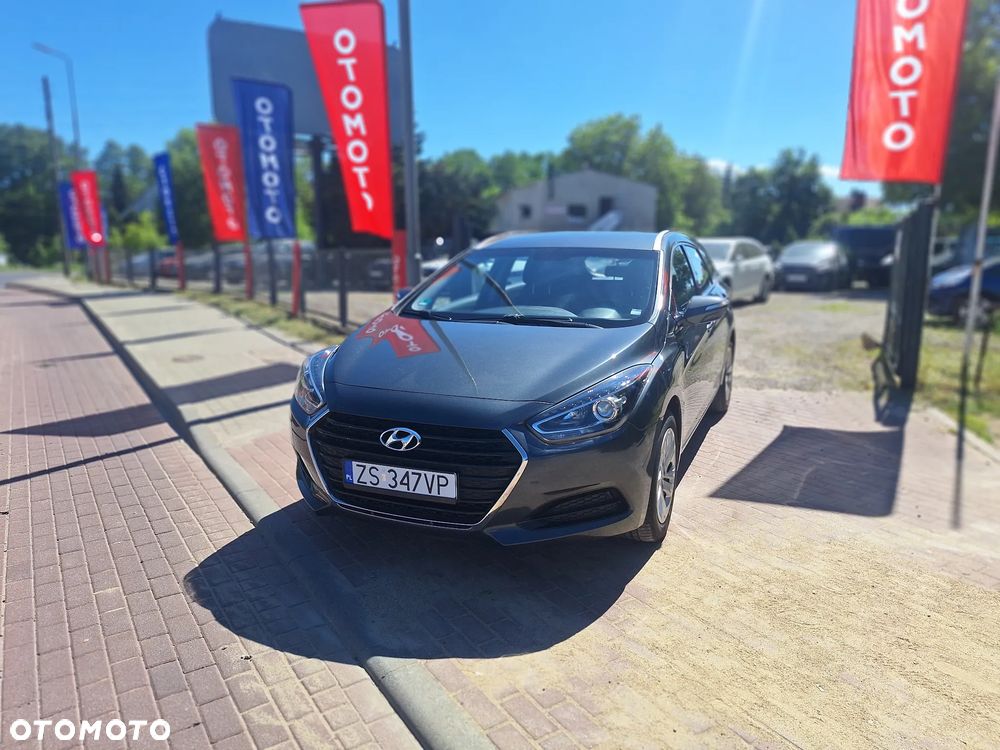 Hyundai i40 Kombi blue 1.6 Trend - 2