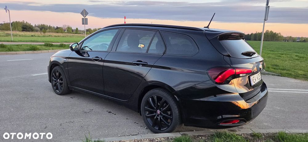 Fiat Tipo 1.4 T-Jet 16v S-Design - 4