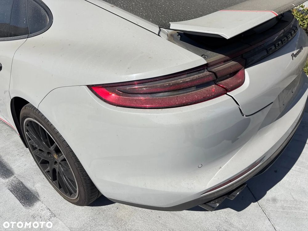 Porsche Panamera - 10