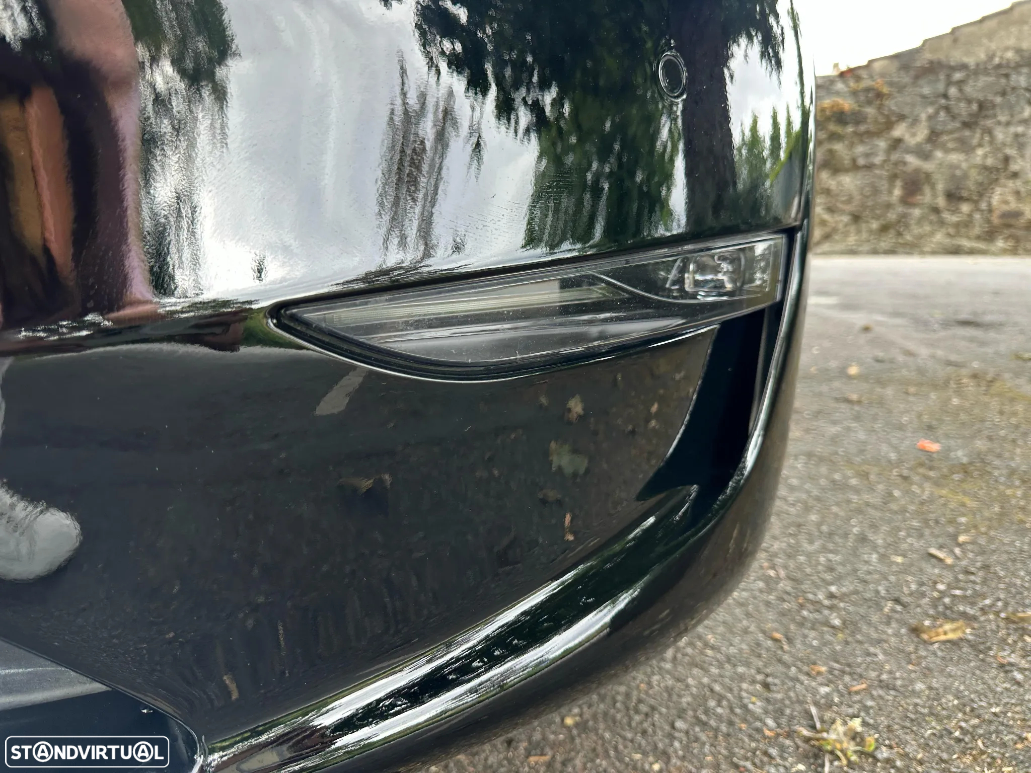 Tesla Model Y Long Range Dual Motor AWD - 12
