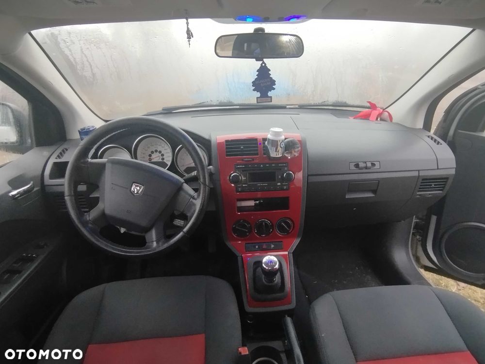 Dodge Caliber - 6