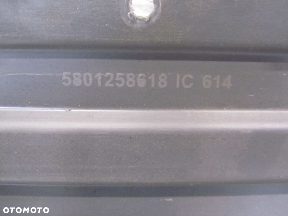 iveco daily 2.3 hpi eu bliz panel-zaślepka środkowa konsoli - 3