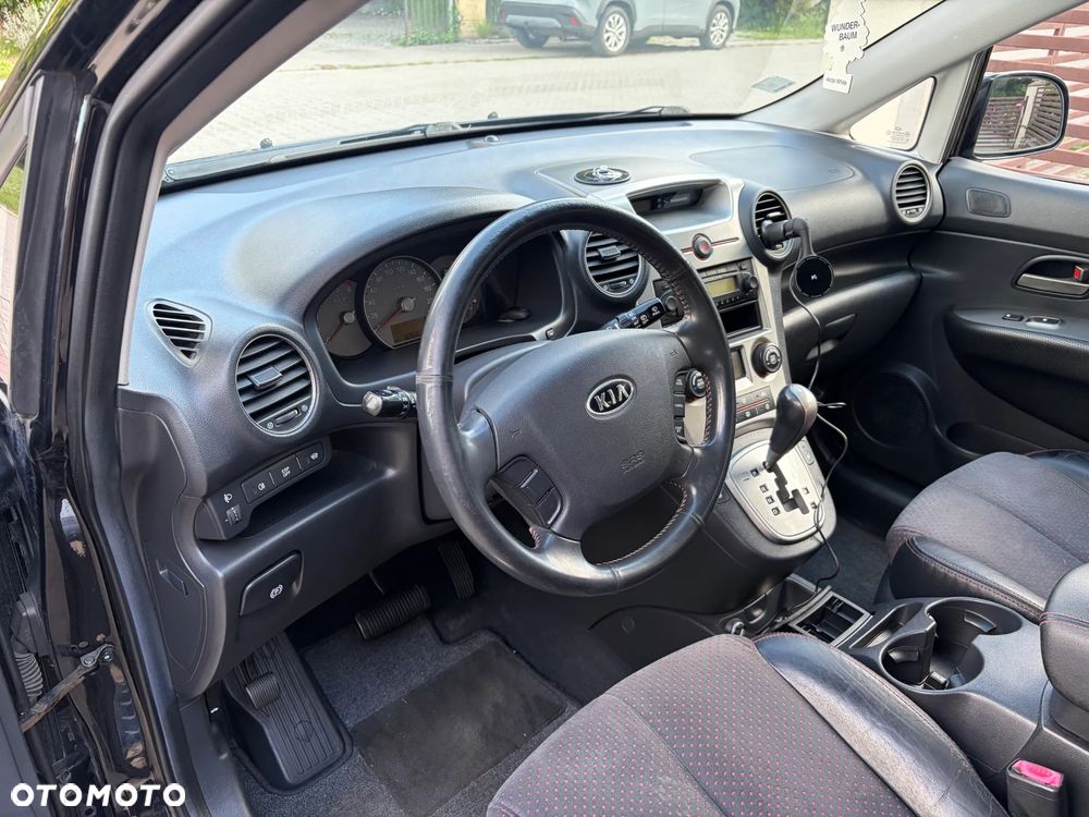 Kia Carens - 21