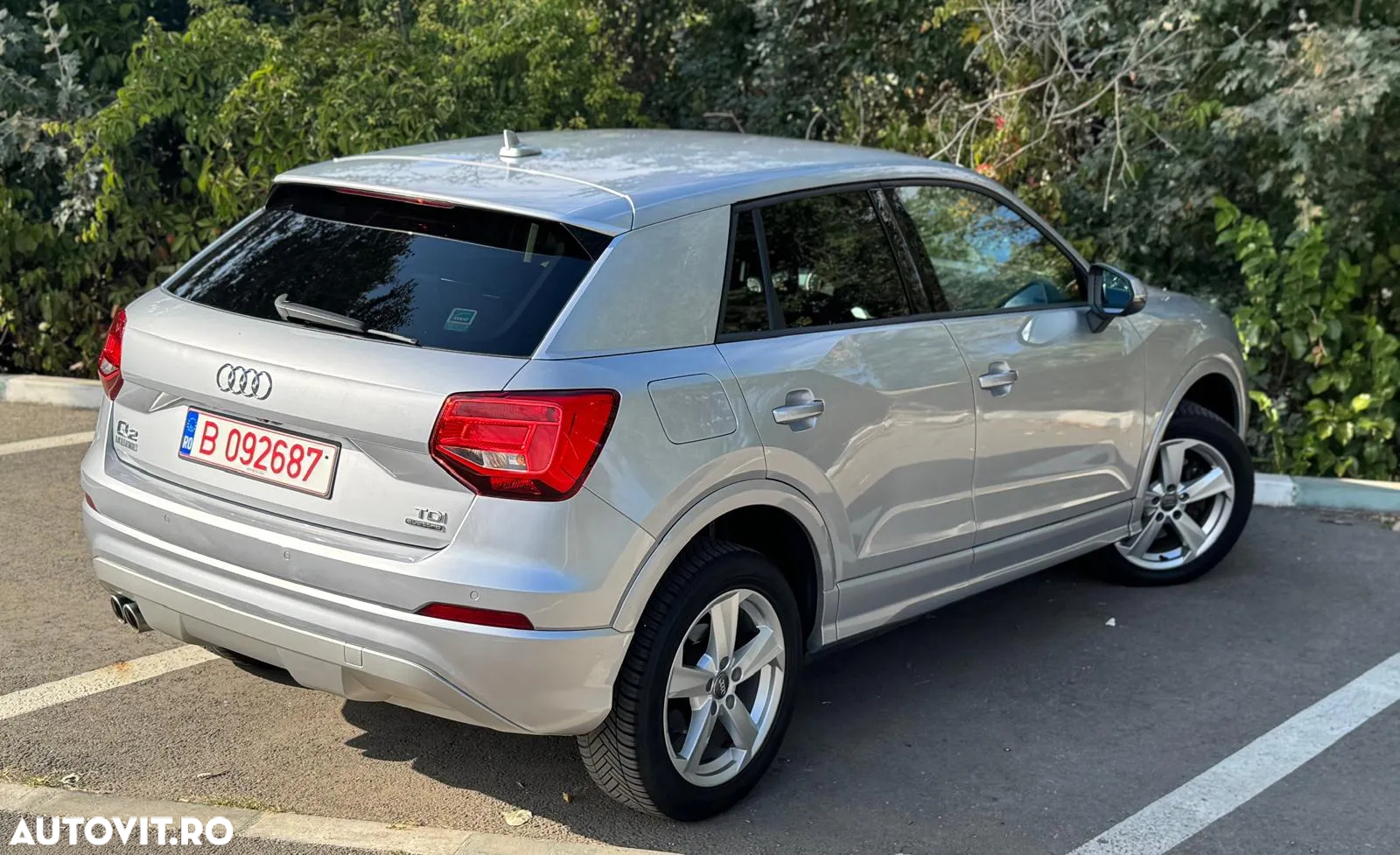 Audi Q2 2.0 TDI quattro S tronic design - 11