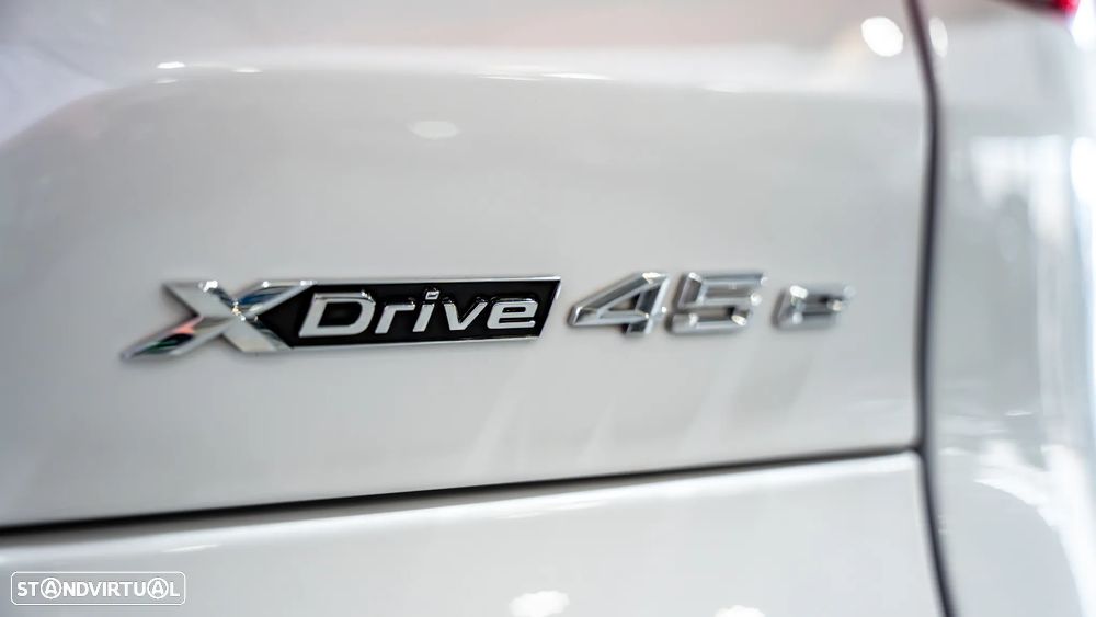 BMW X5 45 e xDrive Pack M - 28