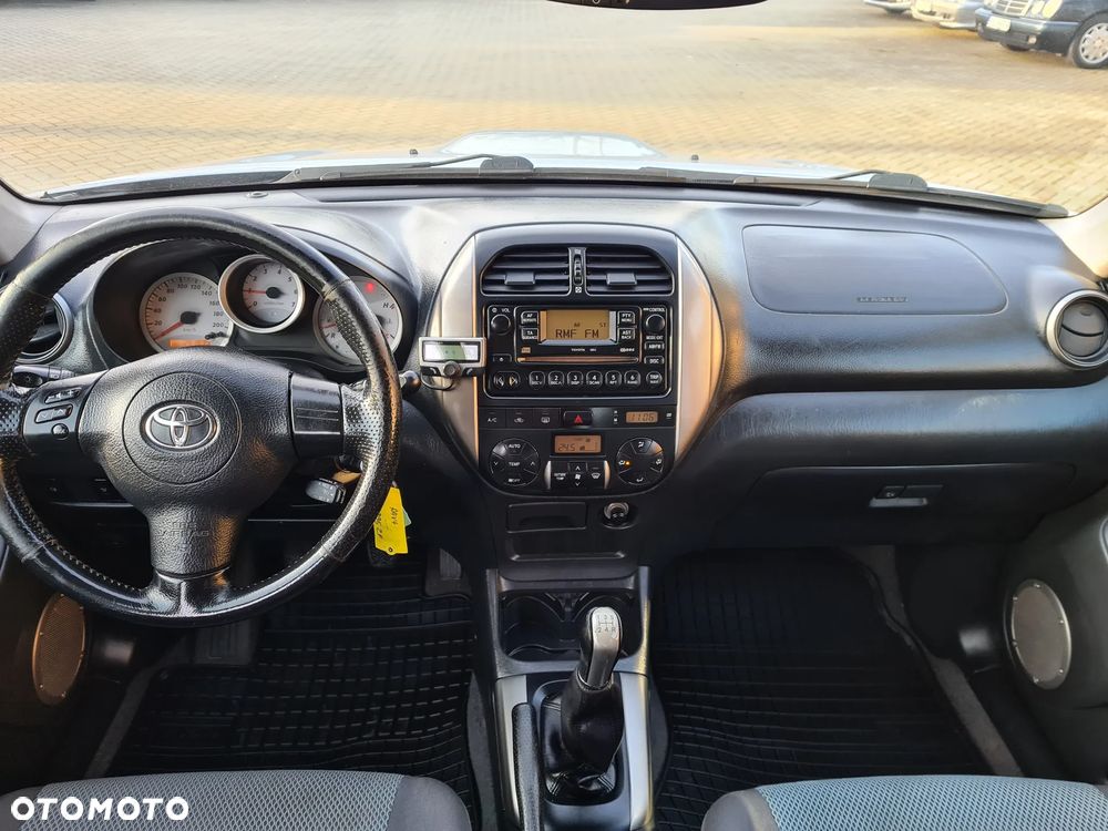 Toyota RAV4 - 21
