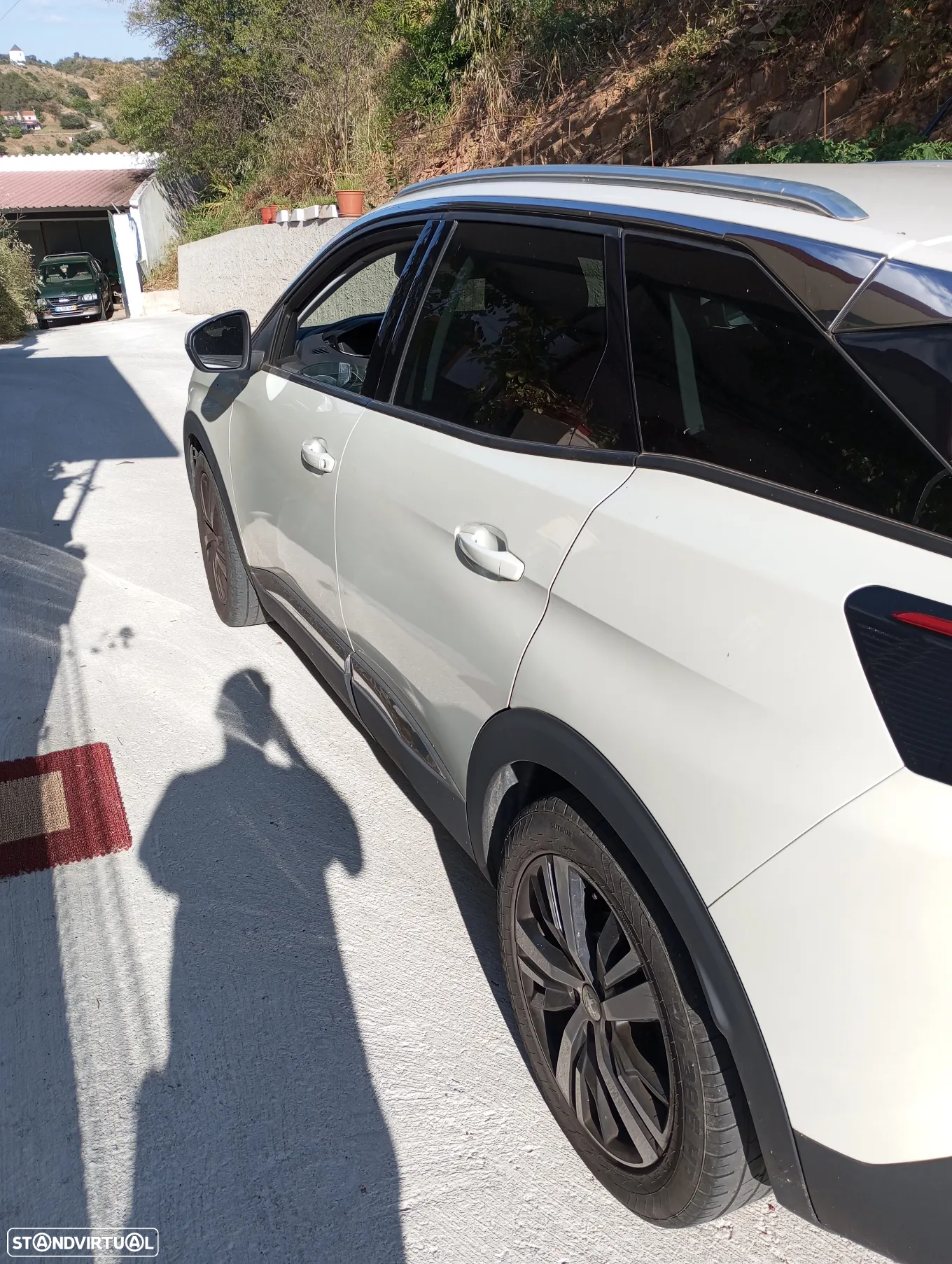 Peugeot 3008 PureTech 130 Stop & Start GPF EAT8 Allure - 9