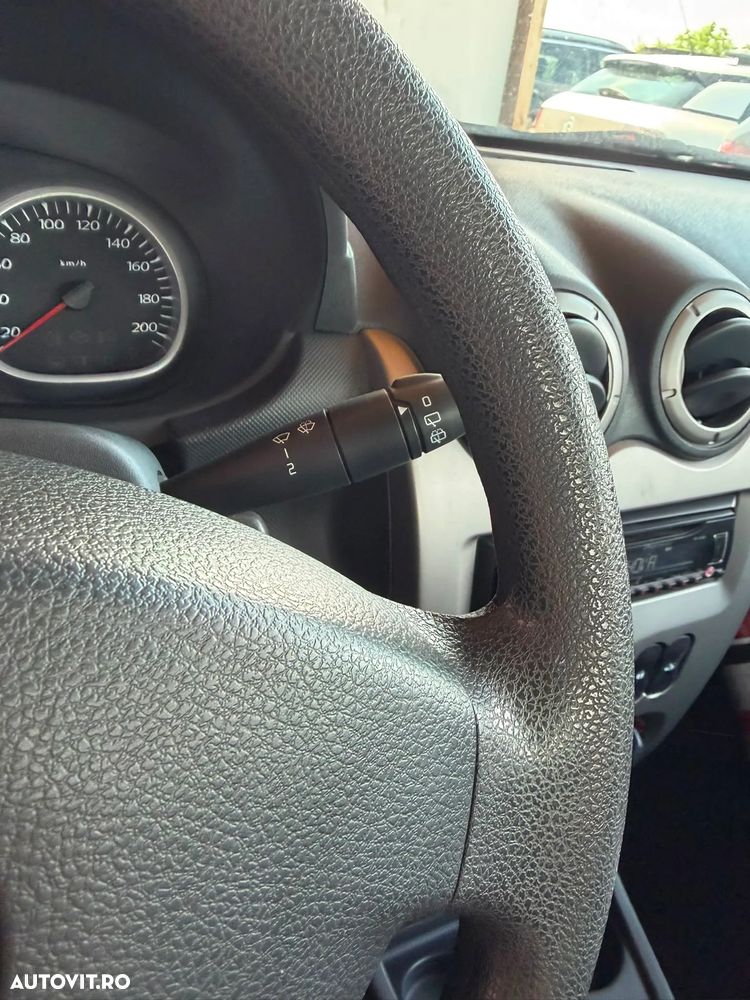 Dacia Duster dCi 90 FAP 4x2 Ambiance - 13