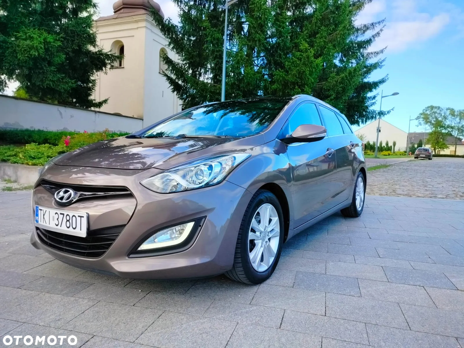 Hyundai i30 blue 1.6 CRDi Trend - 9