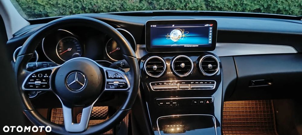 Mercedes-Benz Klasa C 220 d 9G-TRONIC - 16