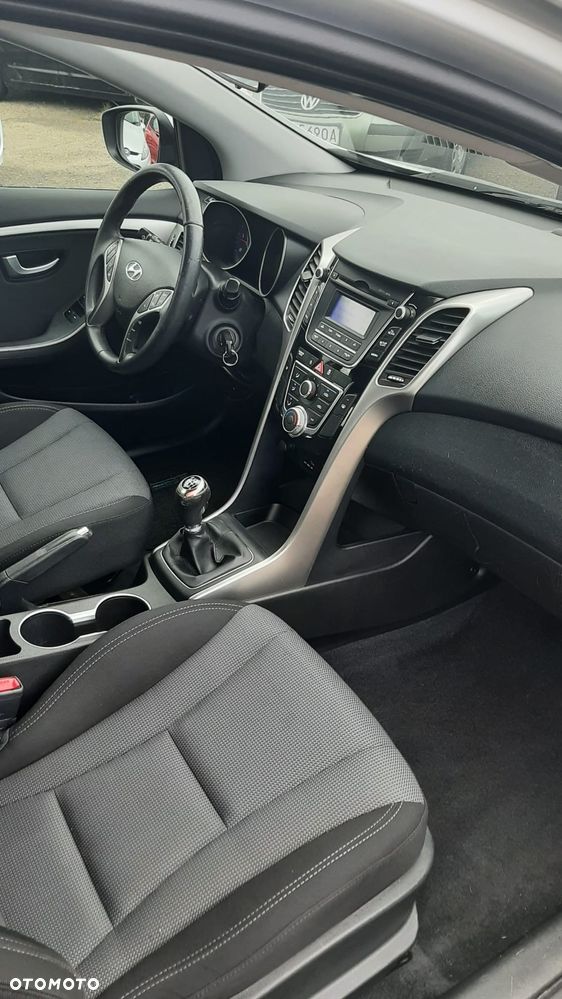 Hyundai i30 blue 1.6 CRDi Classic - 16