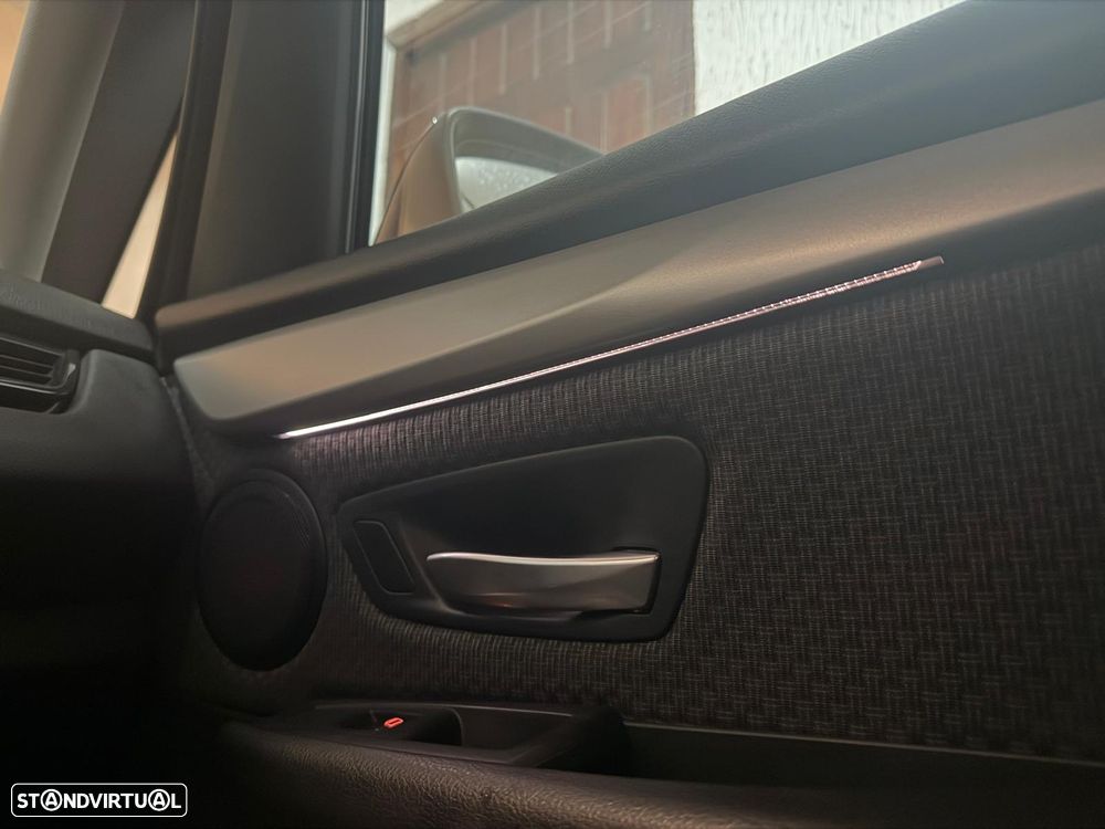 BMW 216 Active Tourer d - 17