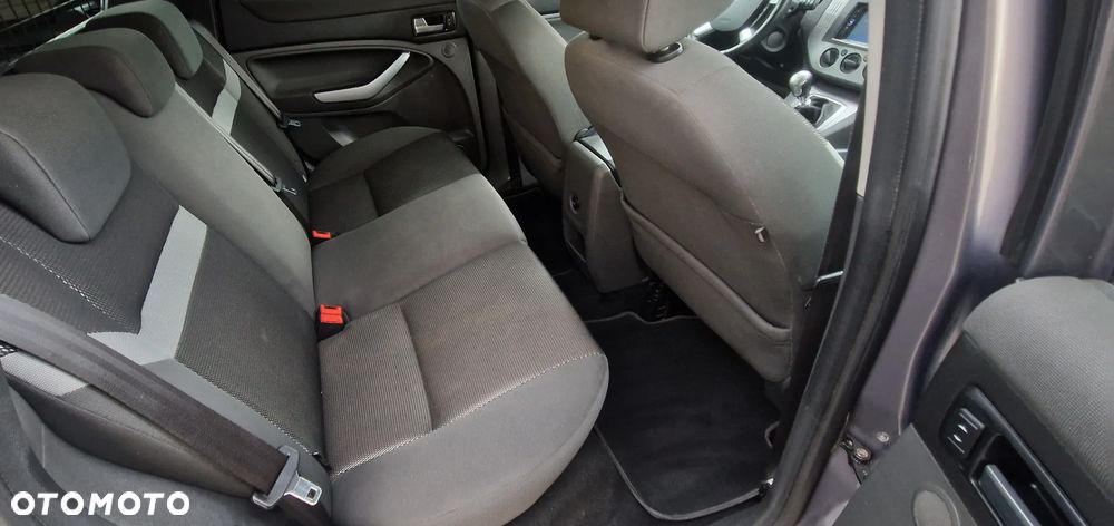 Ford Kuga 2.0 TDCi 4x4 Champions Edition - 23