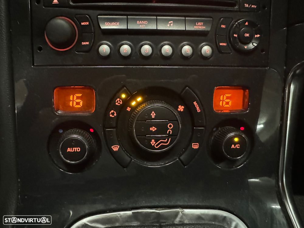 Peugeot 3008 1.6 HDi Sport 130g - 34