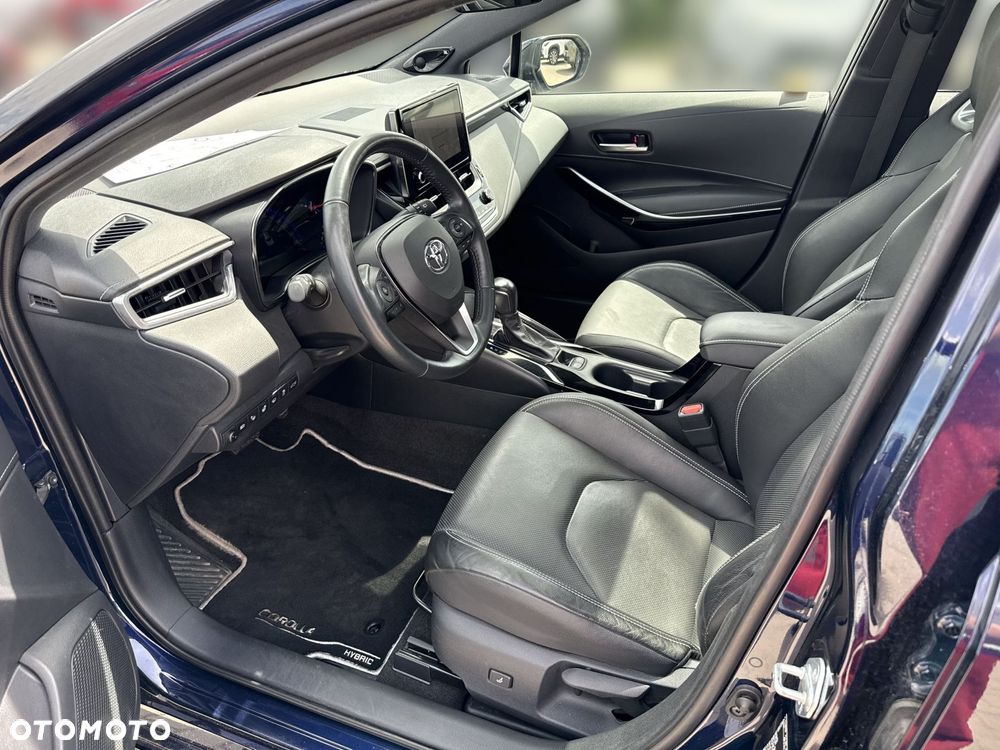 Toyota Corolla - 10