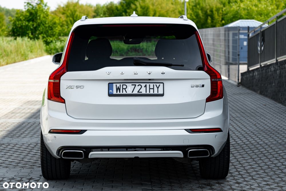 Volvo XC 90 - 8