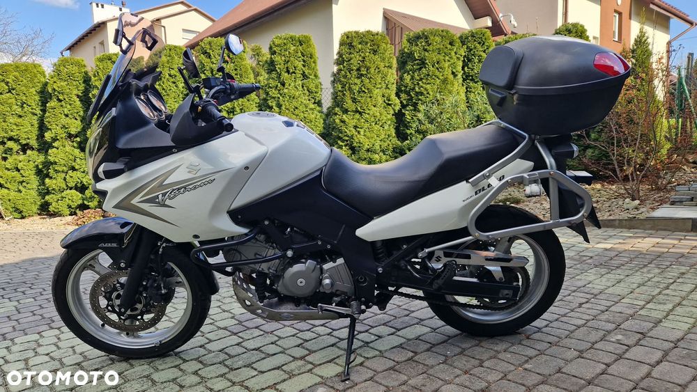 Suzuki V-STROM - 1