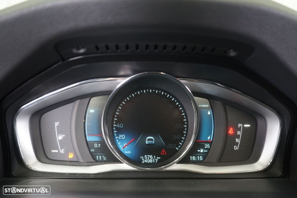 Volvo V60 2.4 D6 Summum AWD Phev - 28