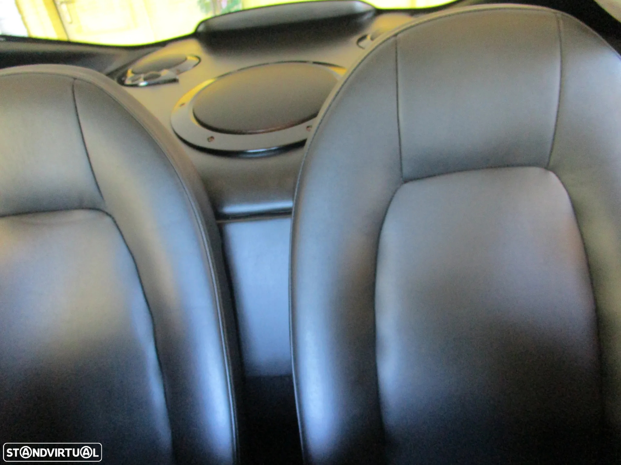 Aston Martin Vanquish - 49