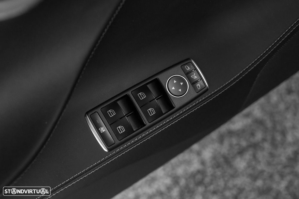 Tesla Model S 75D - 30