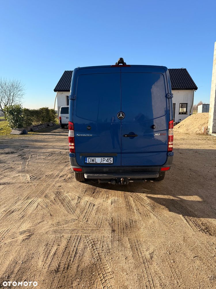Mercedes-Benz Sprinter - 5