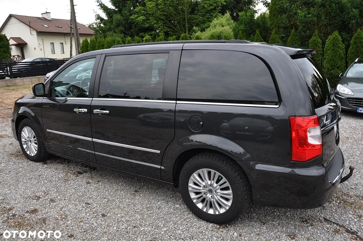 Lancia Voyager 3.6 V6 VVT 24v Platinum - 3