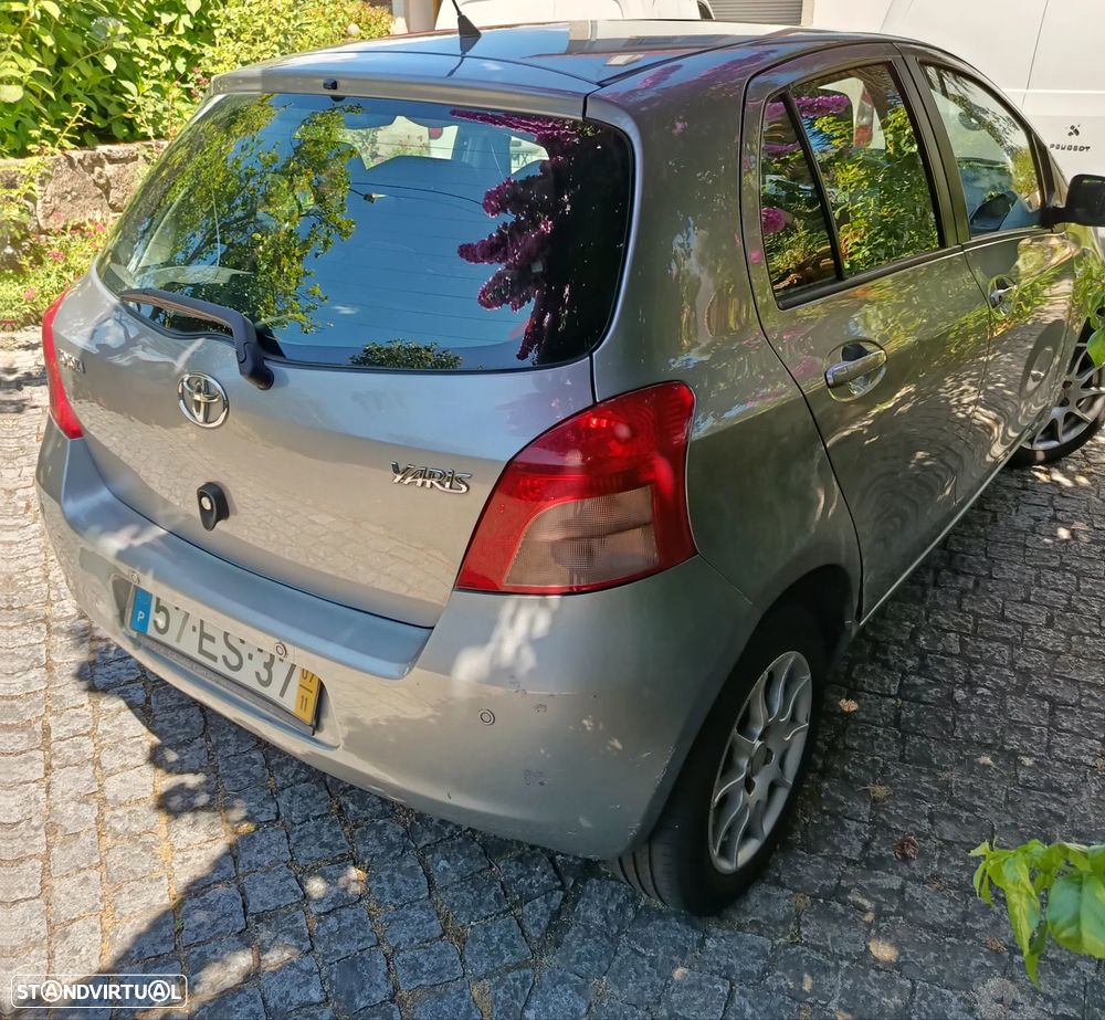 Toyota Yaris 1.4 D-4D Motion - 7
