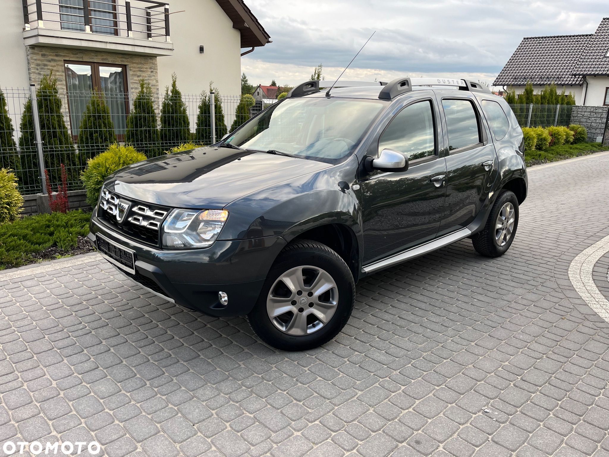 Dacia Duster 1.6 SCe Comfort - 1