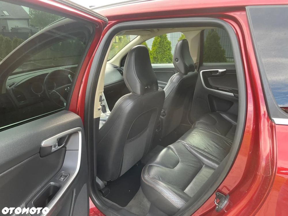 Volvo XC 60 D5 AWD Summum - 9