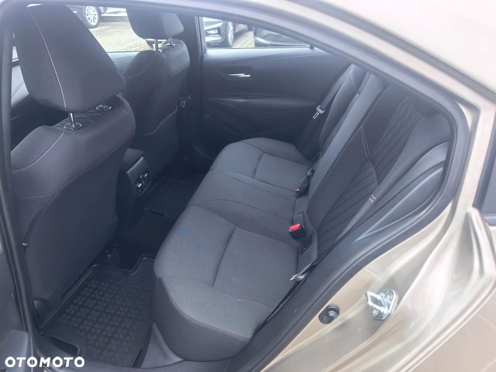 Toyota Corolla 1.5 Comfort - 11
