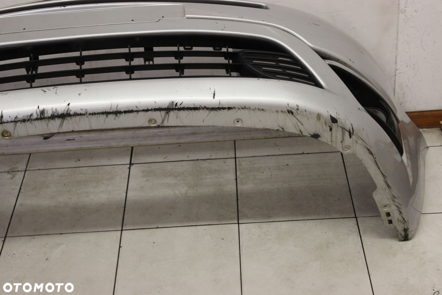 ZDERZAK PRZÓD CITROEN C4 GRAND PICASSO 06R- EZR EZRC - KOD LAKIERU - 11