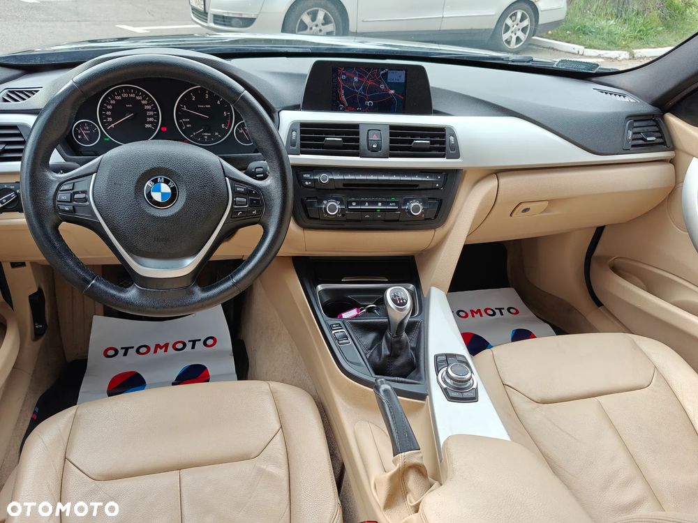 BMW Seria 3 320d - 19
