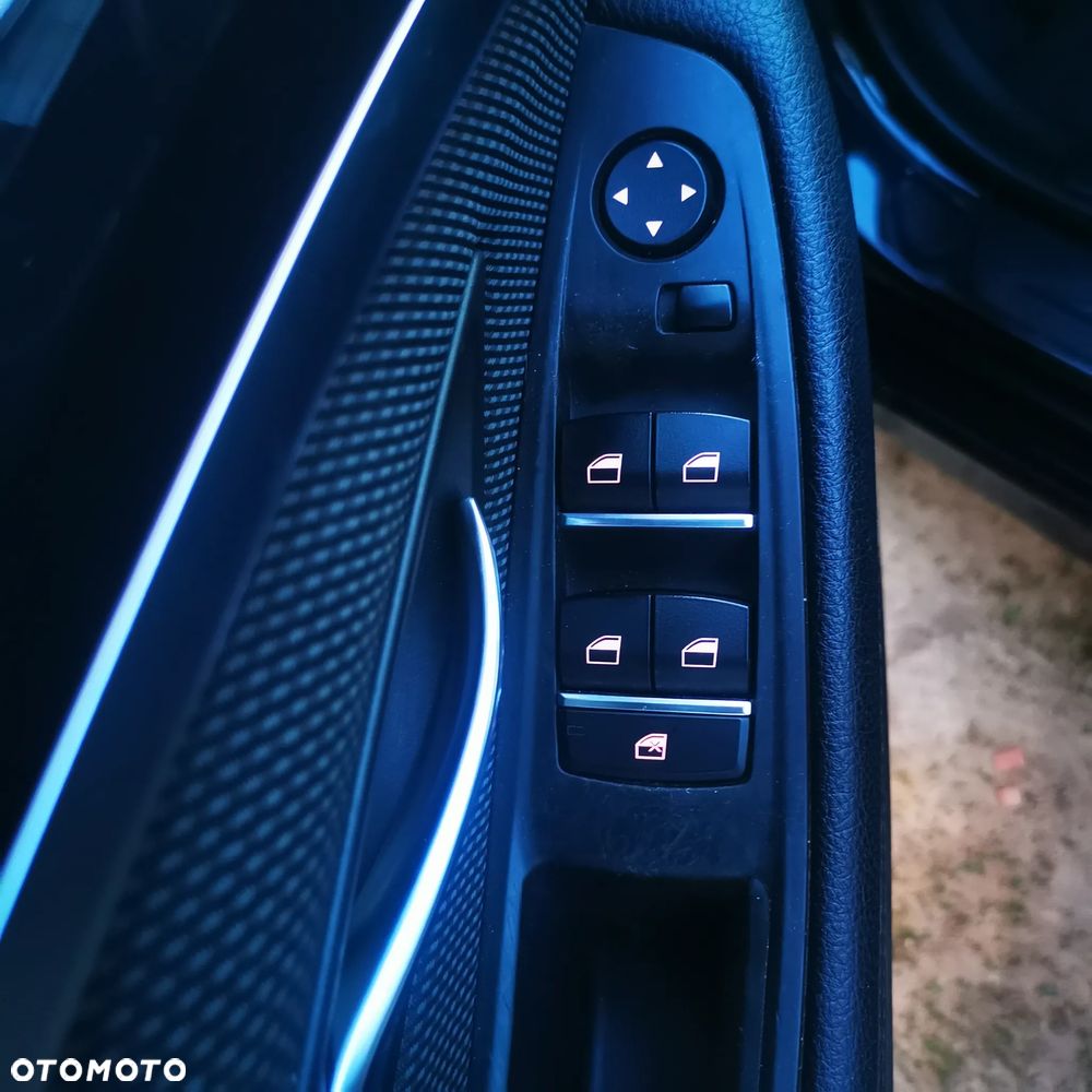 BMW Seria 5 520d xDrive Sport Line - 8