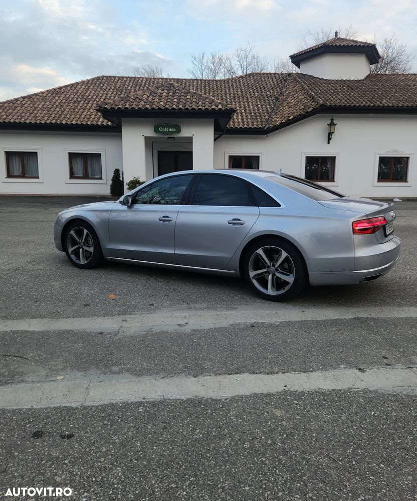 Audi A8 - 10