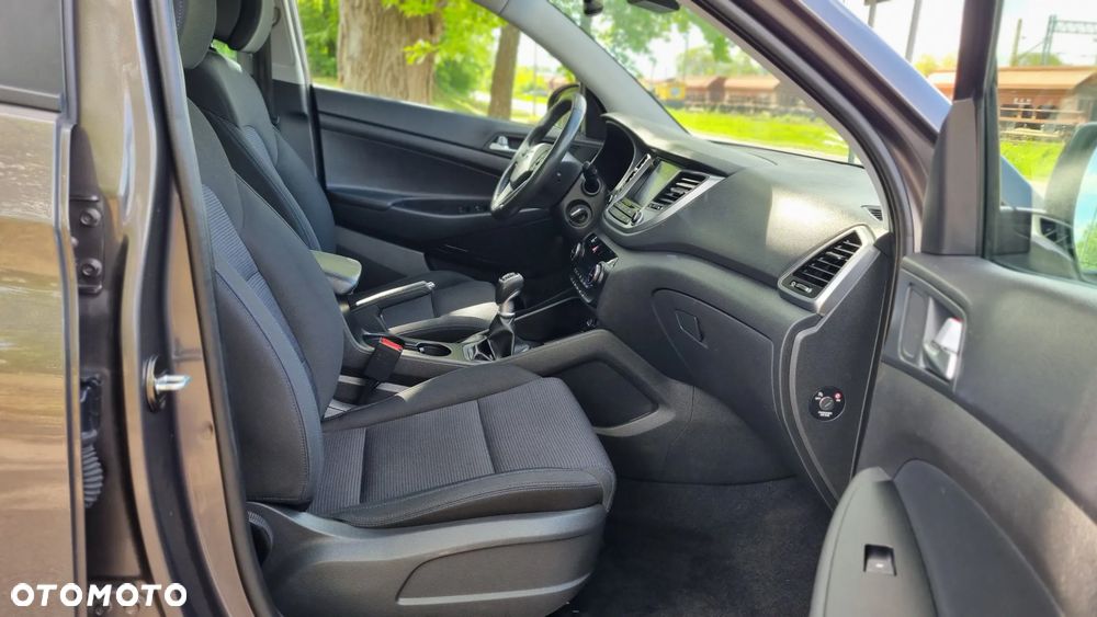 Hyundai Tucson blue 1.6 GDi 2WD Navi - 13