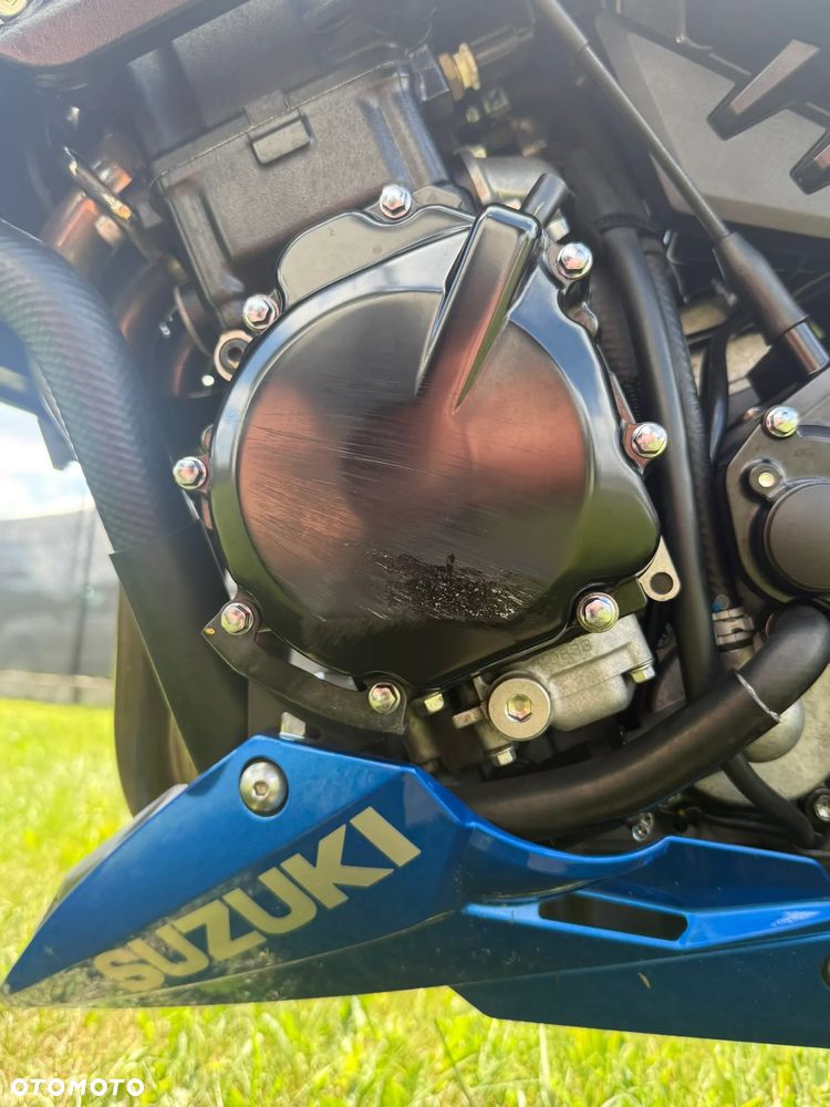 Suzuki GSX - 8