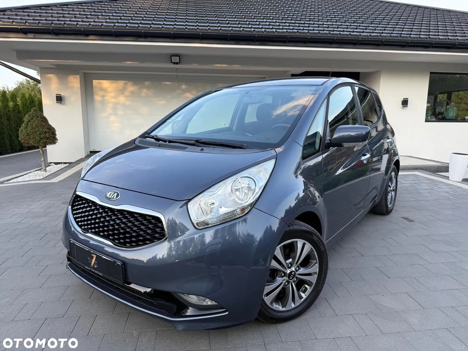 Kia Venga 1.4 CVVT Dream Team Edition - 1