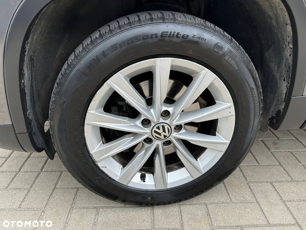 Volkswagen Tiguan - 32