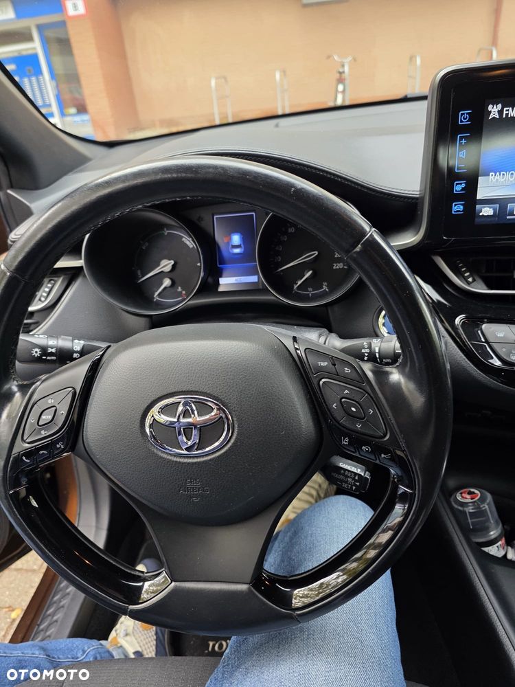 Toyota C-Hr 2018 photo 5