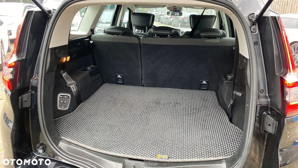 Renault Grand Scenic - 37