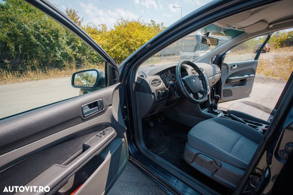 Ford Focus 1.6 Ti-VCT Trend - 14