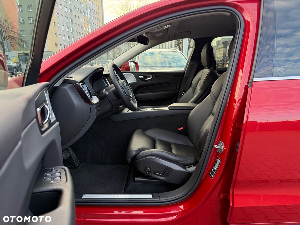 Volvo XC 60 D5 AWD Inscription - 22