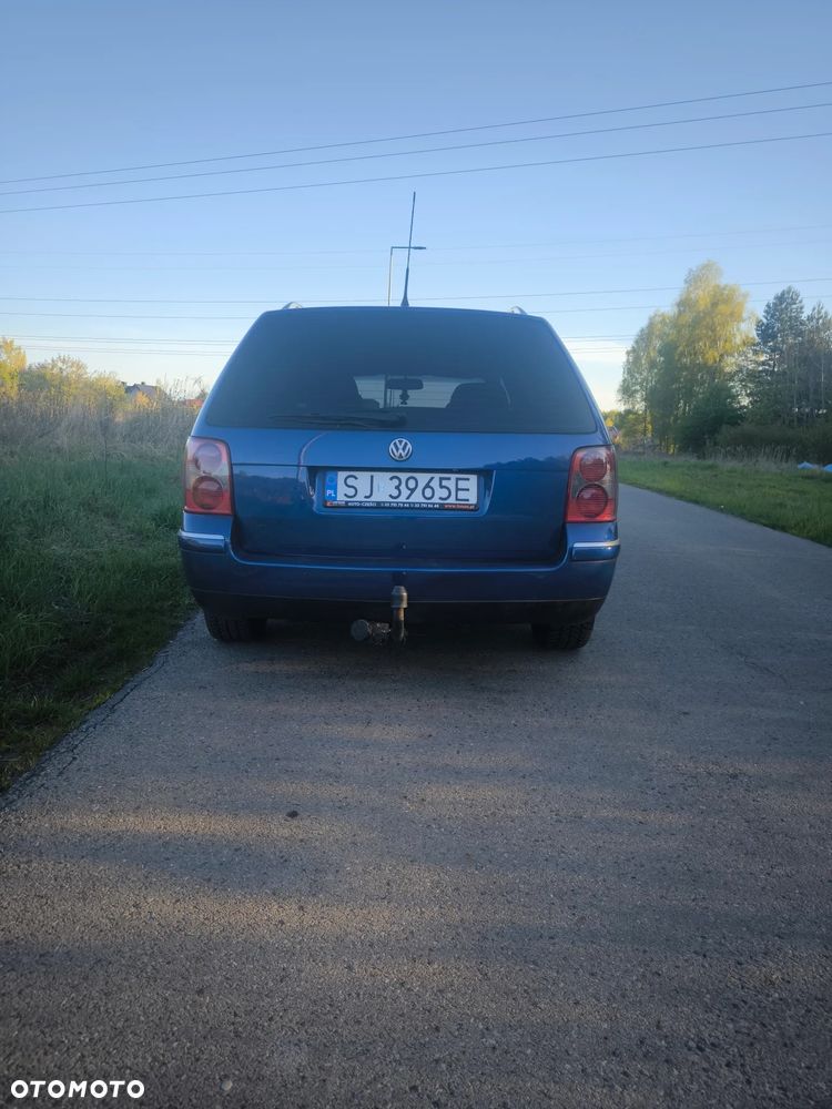 Volkswagen Passat 1.9 TDI Highline - 5