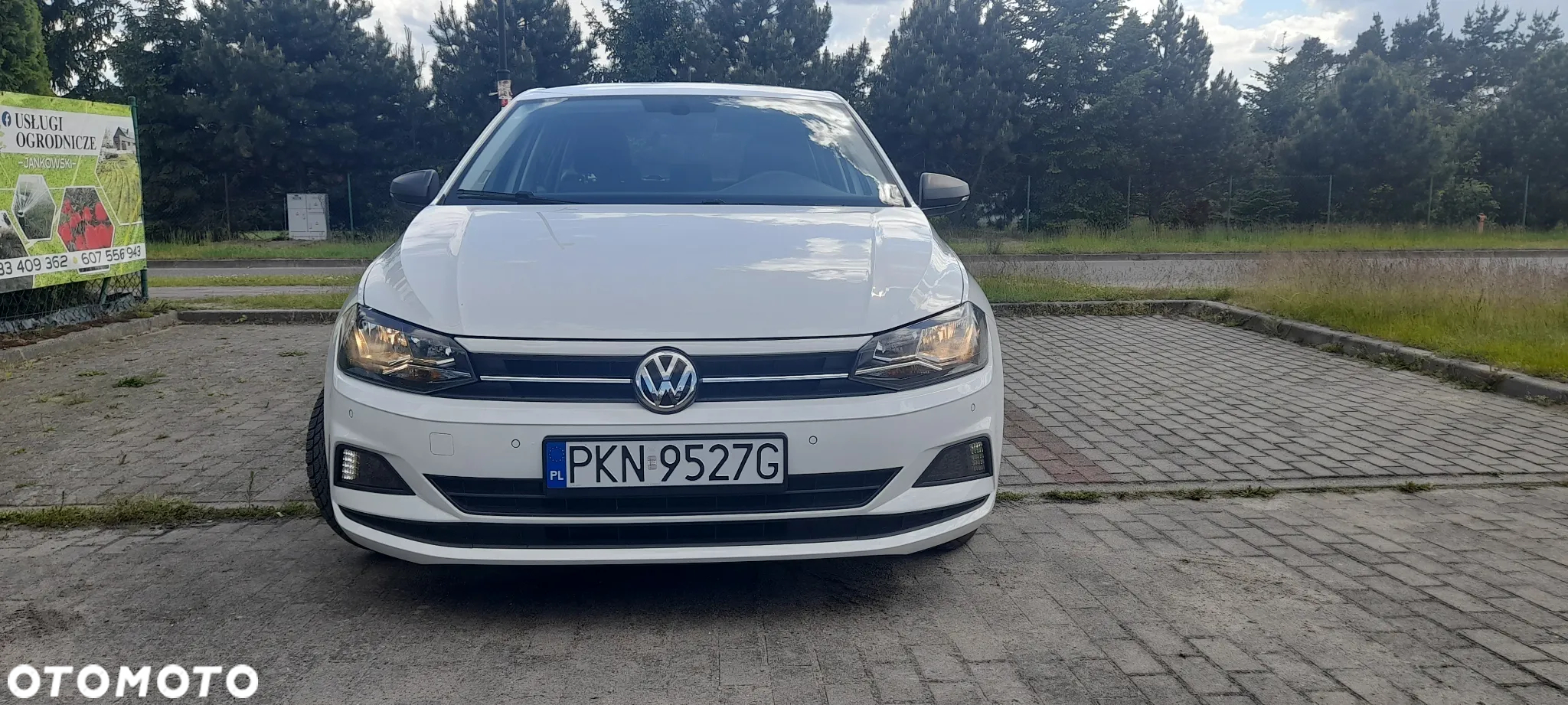 Volkswagen Polo - 2